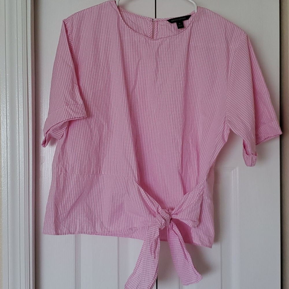 Light pink gingham tie-front shirt